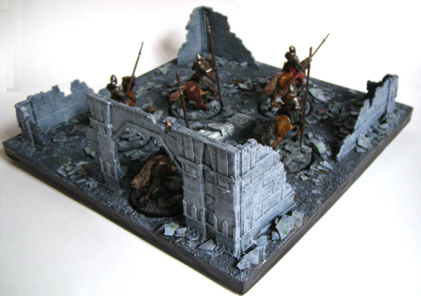 Chevaliers du Gondor dans une maison en ruines